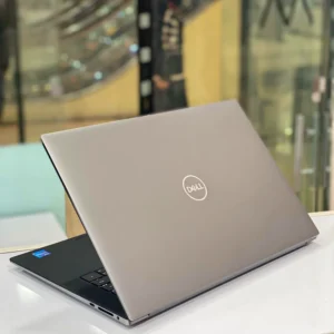 لپ‌تاپ  دل 5550 بامشخصات  Cori5 10H 16G 256G 4gb  IRIS 15.6 Inch